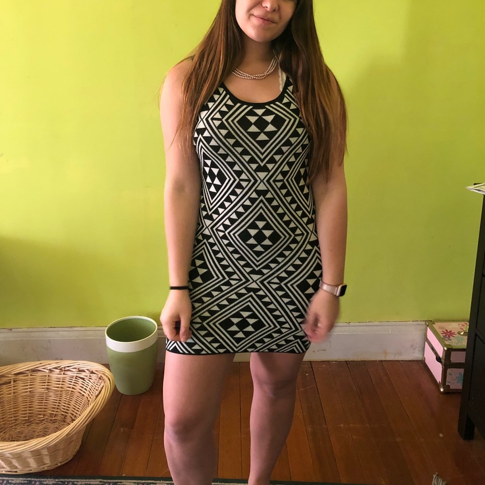 black and white bodycon dress!